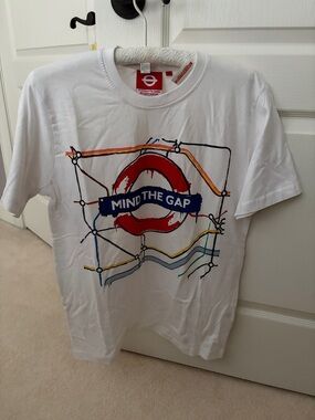 NWOT Mind The Gap Official Tee from Transport for London
